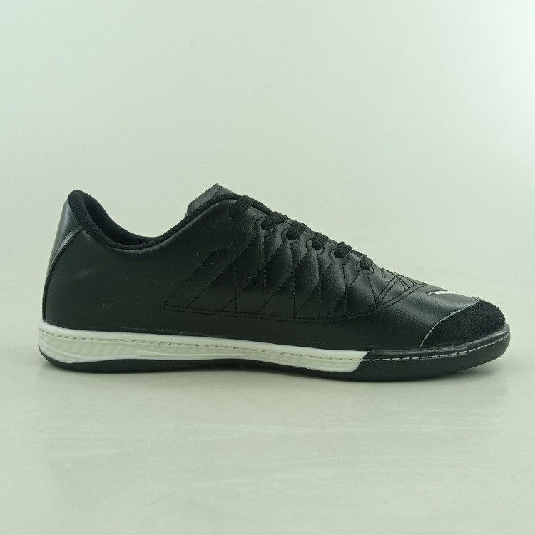 کفش فوتسال مردانه مخصوص سالن مدل MAGISTA.B912B